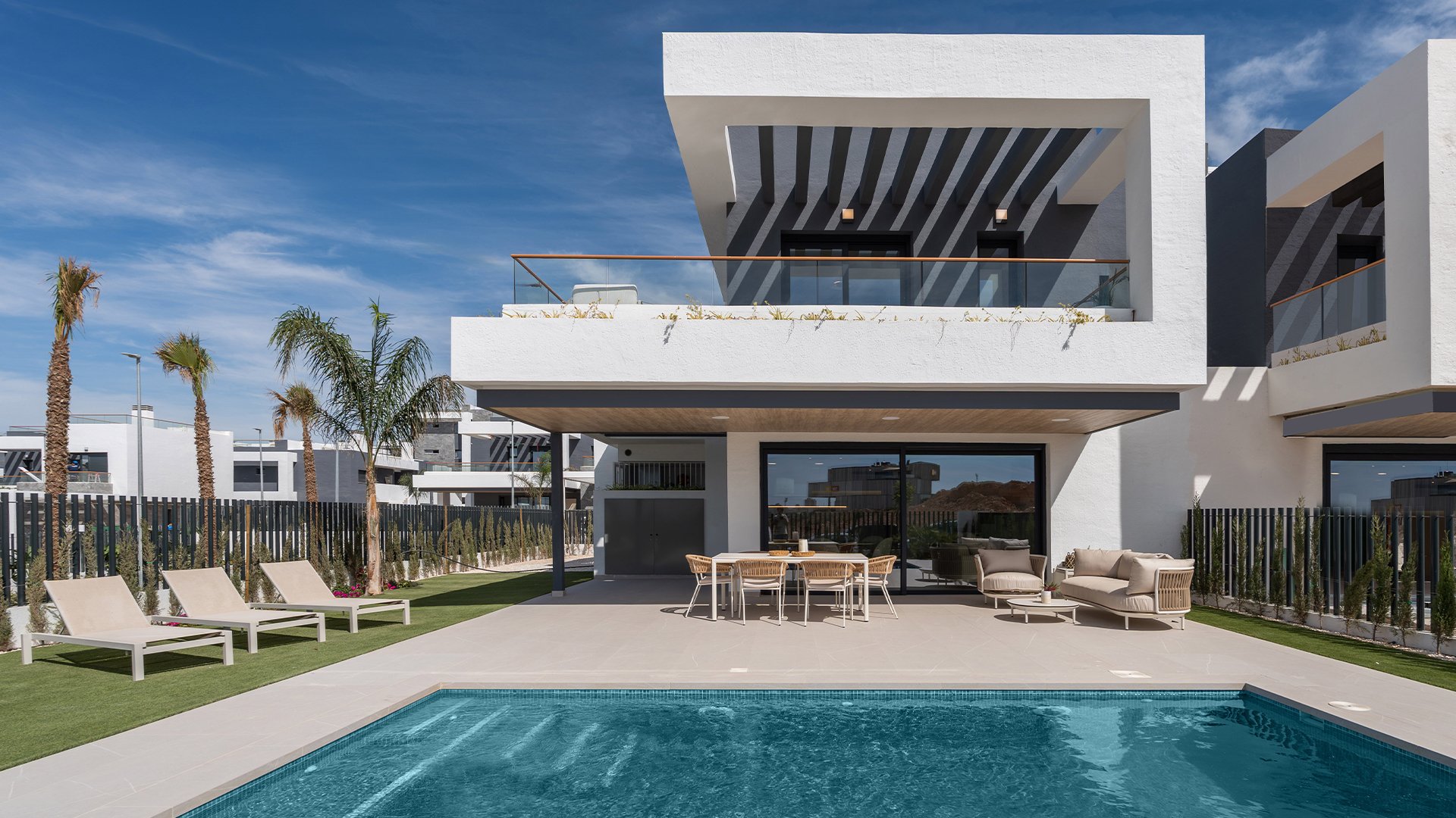 Moderne Neubau-H�user und Apartments bei Torrevieja mit weitl�ufigem Gemeinschaftspool � Katja von WedelCosta del Sol