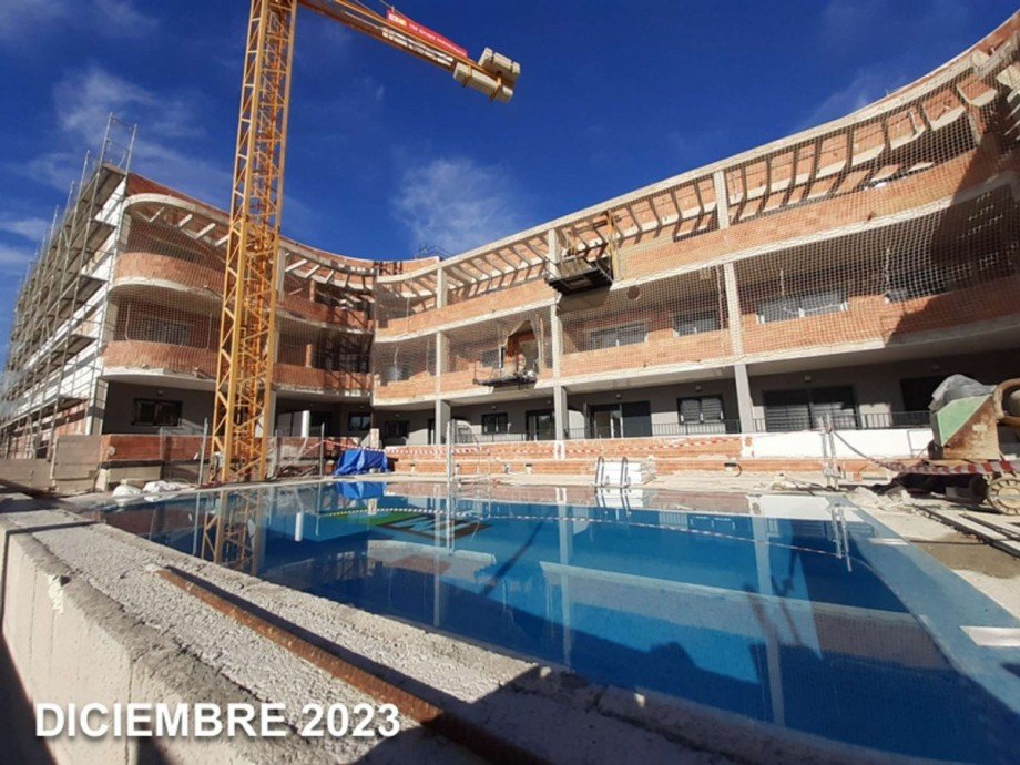 Pool ( im Bau) Erdgeschosswohnung Mil Palmeras