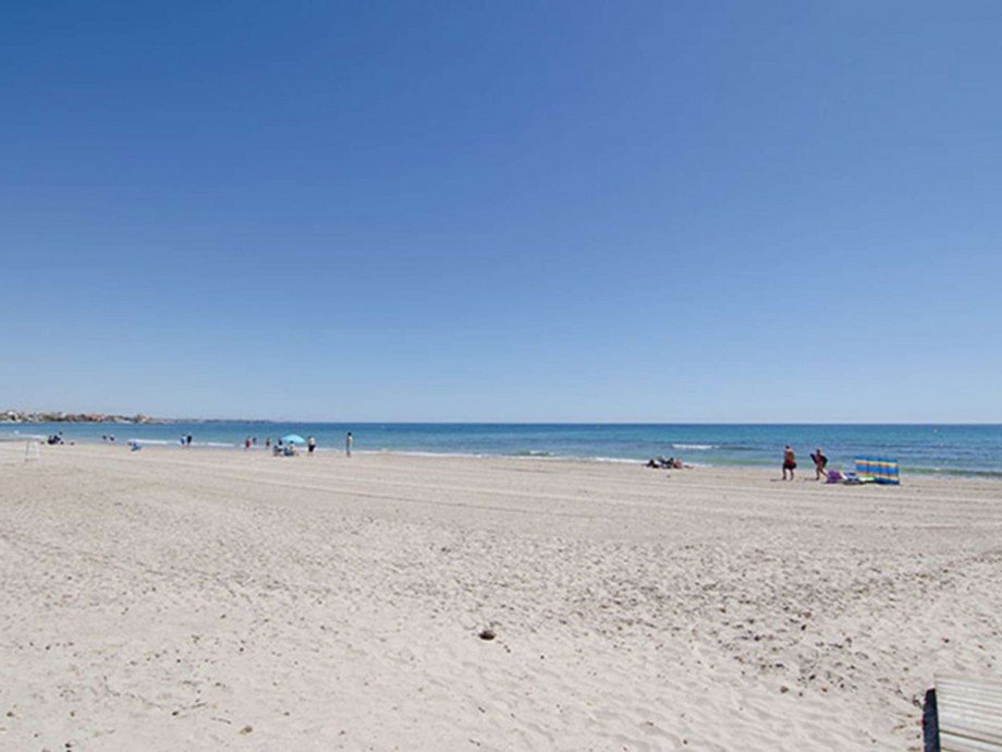 Strand bei der Anlage Etagenwohnung Mil Palmeras
