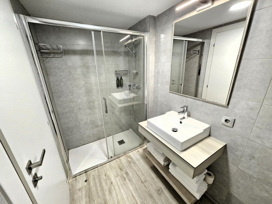 begehbare Dusche Renditeobjekt L'Estartit