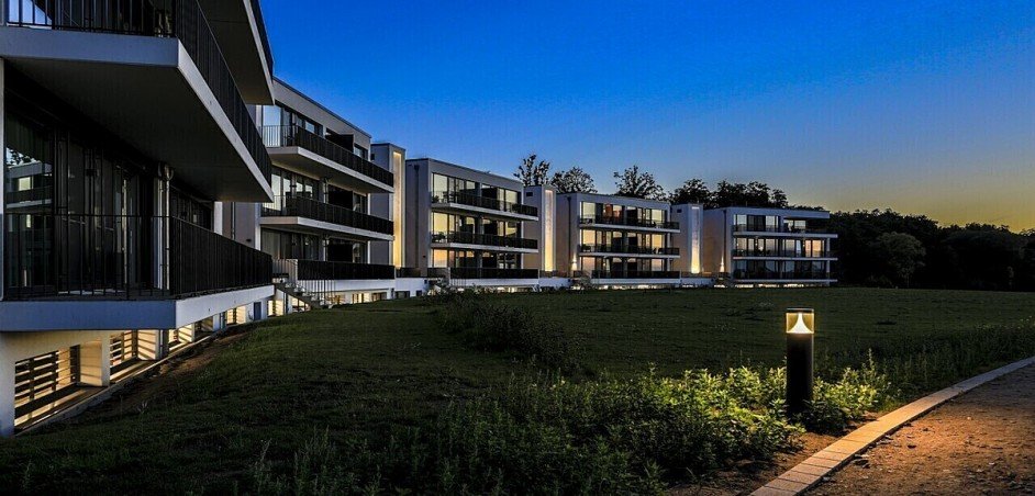 Maremueritz-Aussenansicht-Abend-3-1280x614 Renditeobjekt Waren